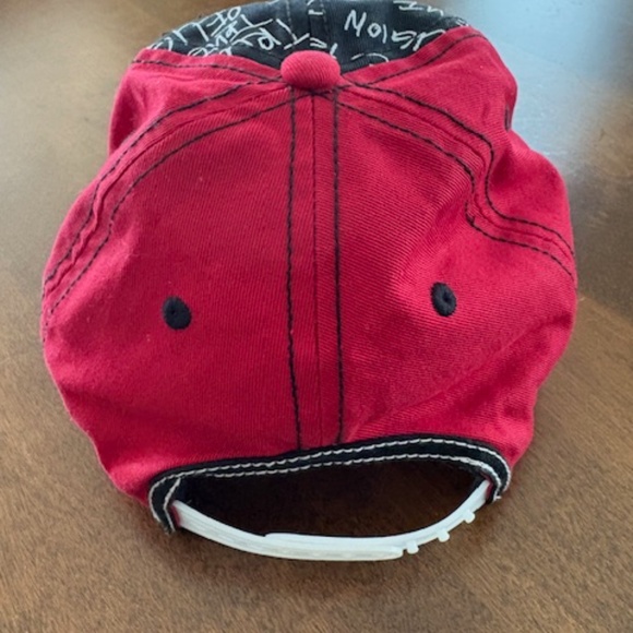 TRUE RELIGION hat unisex 100% cotton OSFA red/black with written pattern & logo - Picture 8 of 10